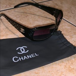Chanel (female glasses)